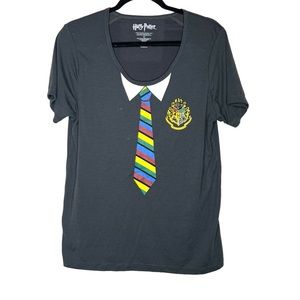 Harry Potter Gryffindor Women's Gray T-Shirt with Red Cape Size XL Juniors